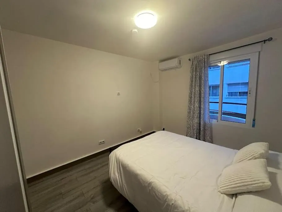 Cosy Apartment In Malaga 10' From The Beach - Rene