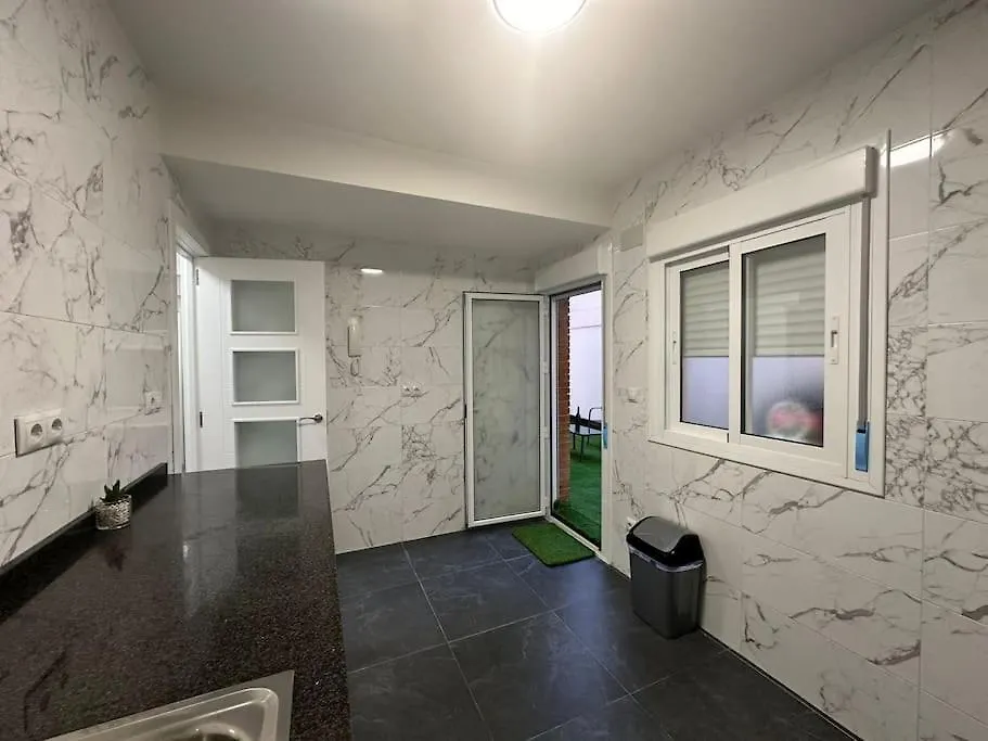 Cosy Apartment In Malaga 10' From The Beach - Rene